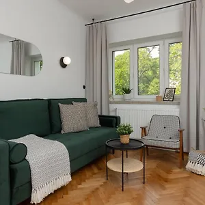 Stylish Nowolipie Close To Old Town Square By Renters Warszawa